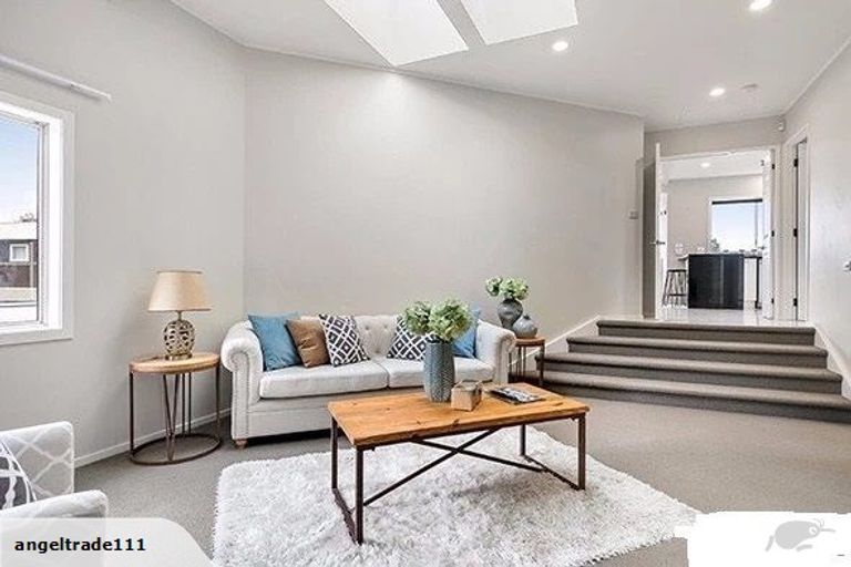 Photo of property in 1/3 Prospect Terrace, Milford, Auckland, 0620