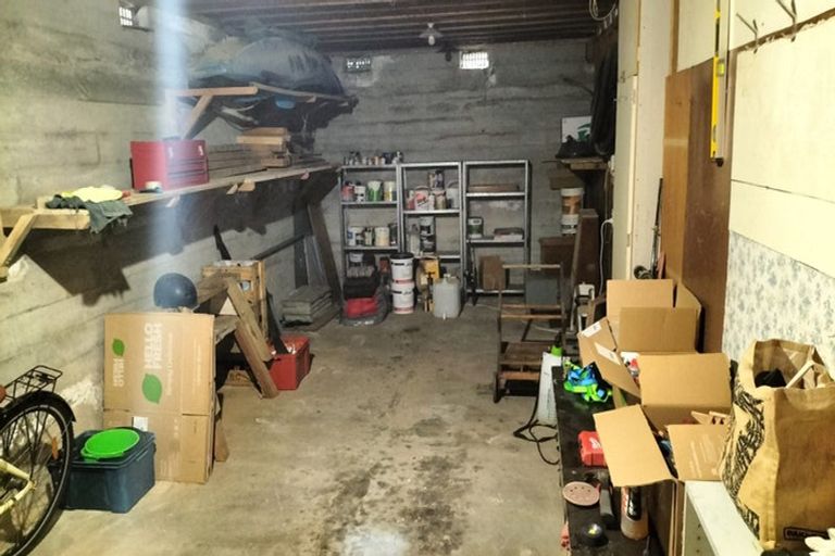 Photo of property in 168 Molesworth Street, New Plymouth, 4312