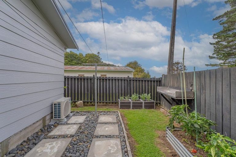 Photo of property in 3 Ocean Beach Road, Tairua, 3508
