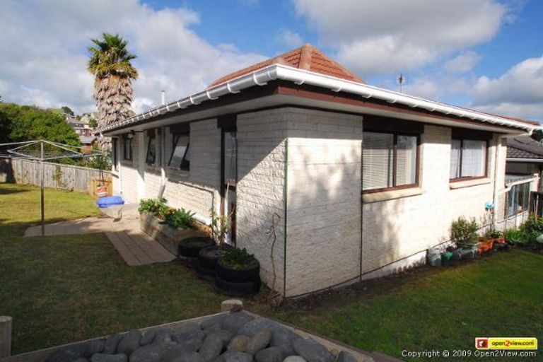 Photo of property in 2/21 Waiau Street, Torbay, Auckland, 0630