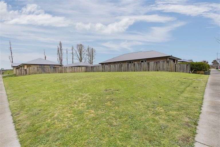 Photo of property in 3 Seaward Street, Pegasus, 7612