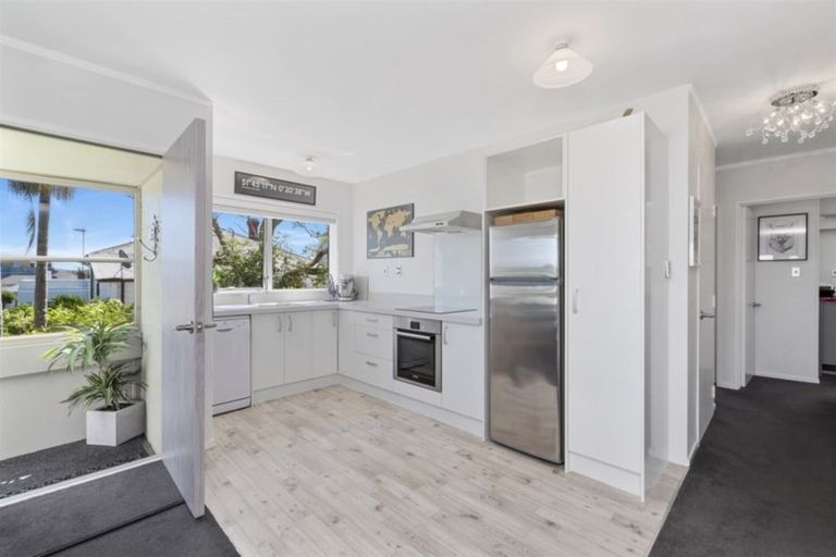 Photo of property in 6/66 Victoria Road, Devonport, Auckland, 0624