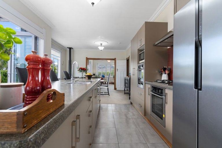 Photo of property in 9b Portland Drive, Mangorei, New Plymouth, 4312