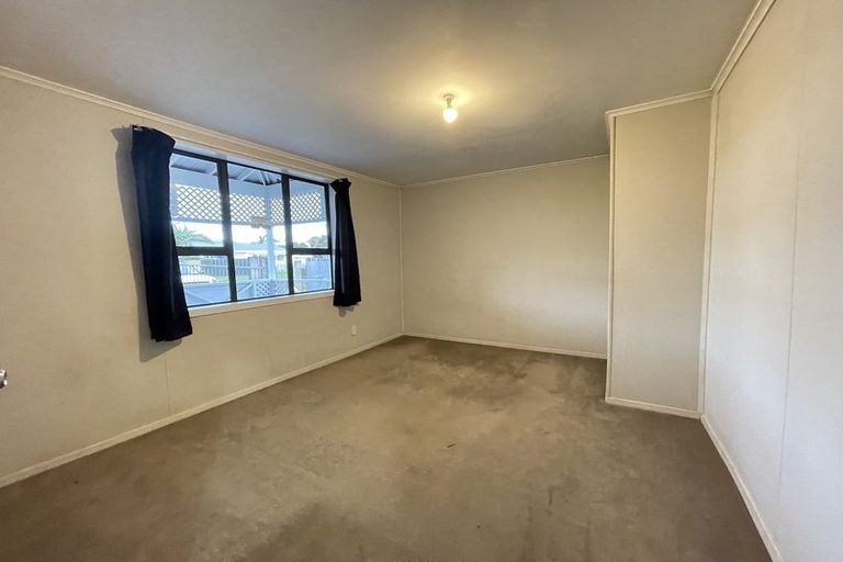 Photo of property in 20 Wairau Avenue, Avondale, Auckland, 1026
