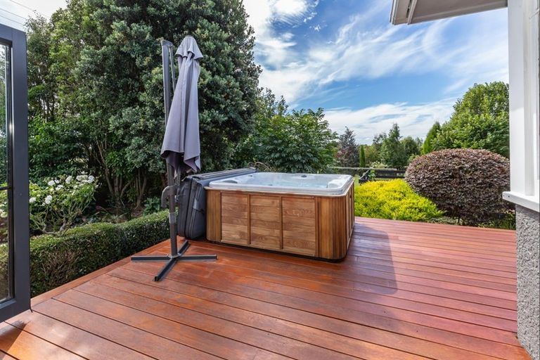 Photo of property in 51 Laward Road, Shannon, Palmerston North, 4474