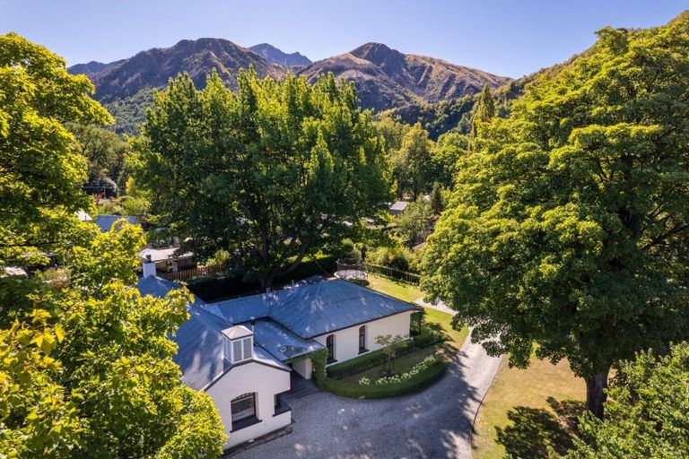 Photo of property in 70 Buckingham Street, Arrowtown, 9302