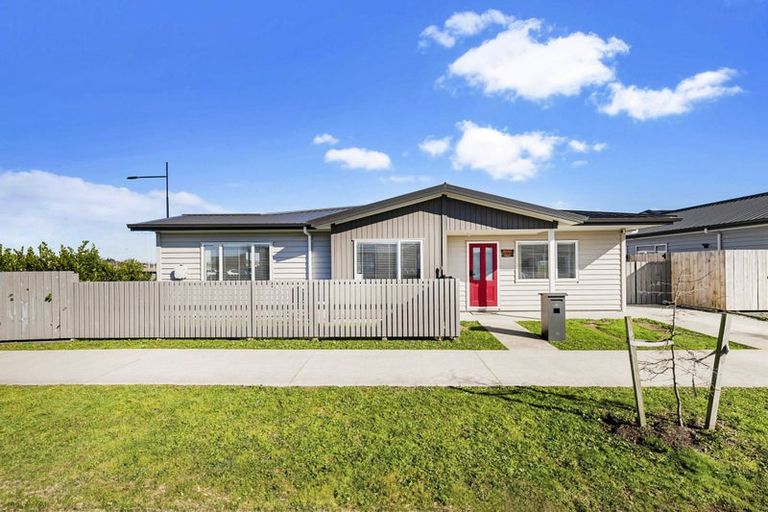 Photo of property in 2 Harore Road, Takanini, 2112