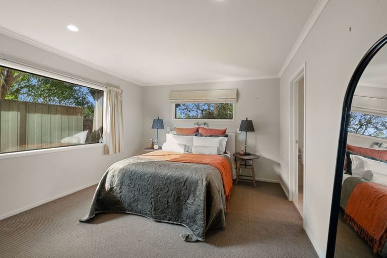 Photo of property in 33a Lismore Street, Strandon, New Plymouth, 4312