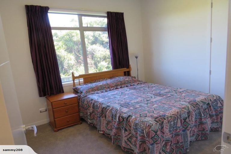 Photo of property in 47 Harbour View Road, Te Atatu Peninsula, Auckland, 0610