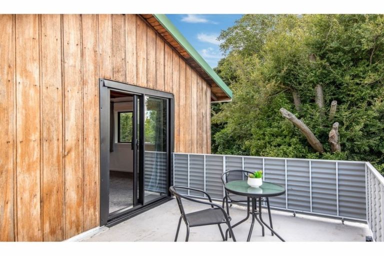 Photo of property in 23 Derrett Place, Saint Martins, Christchurch, 8022