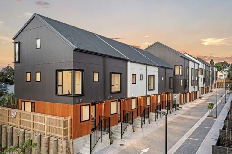 Photo of property in 27 Ara Mara Hua, Henderson, Auckland, 0612