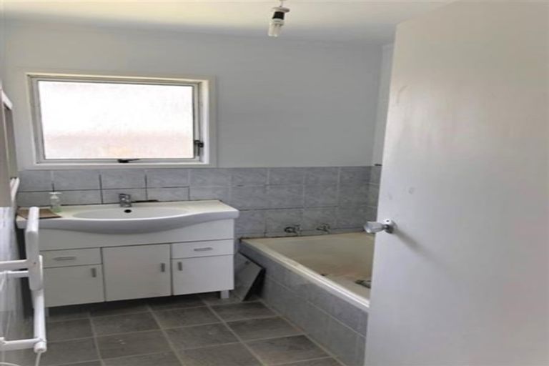 Photo of property in 17b Pah Road, Papatoetoe, Auckland, 2025