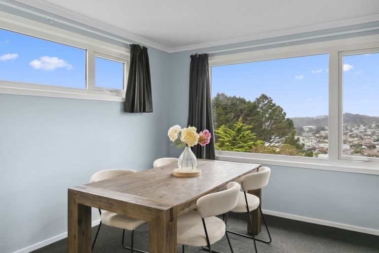 Photo of property in 16a Lenox Grove, Johnsonville, Wellington, 6037