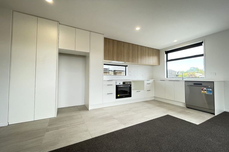 Photo of property in 3/33 Wyon Street, Linwood, Christchurch, 8062