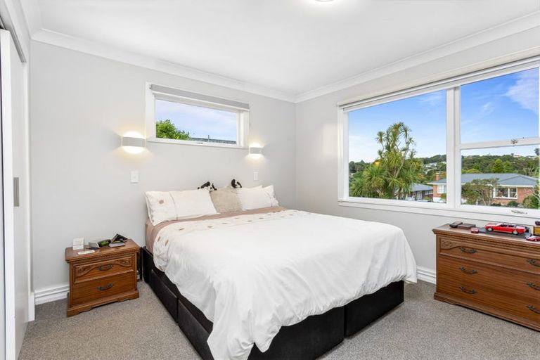 Photo of property in 19 Lawrence Crescent, Hillpark, Auckland, 2102