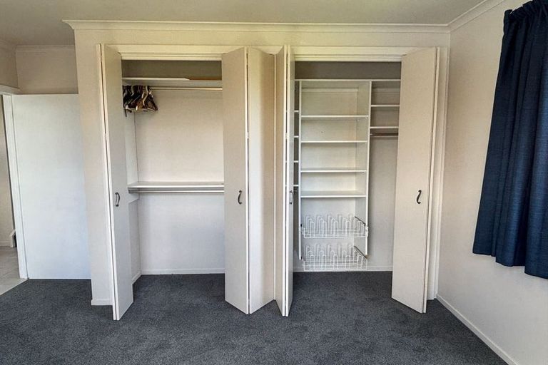 Photo of property in 15 Seddon Street, Takaro, Palmerston North, 4412