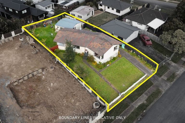 Photo of property in 16 Volante Avenue, Wattle Downs, Auckland, 2103