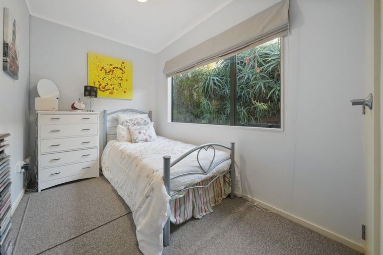 Photo of property in 98 Parnell Heights, Kelvin Grove, Palmerston North, 4414