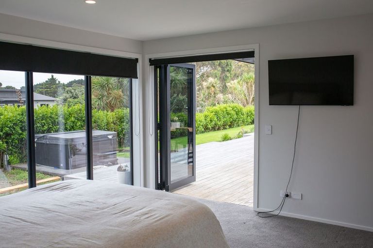 Photo of property in 35 Paetawa Road, Peka Peka, Waikanae, 5391