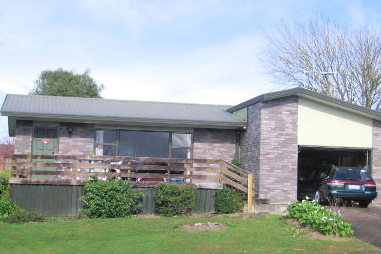 Photo of property in 10 Tupelo Street, Pukete, Hamilton, 3200