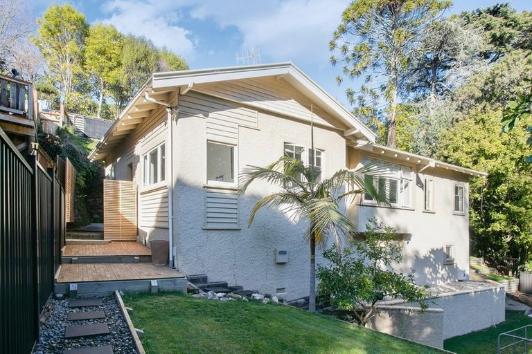 Photo of property in 7 France Road, Bluff Hill, Napier, 4110