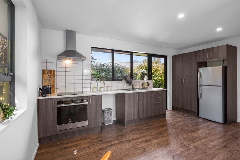 Photo of property in 3/221 Edgeware Road, Edgeware, Christchurch, 8013