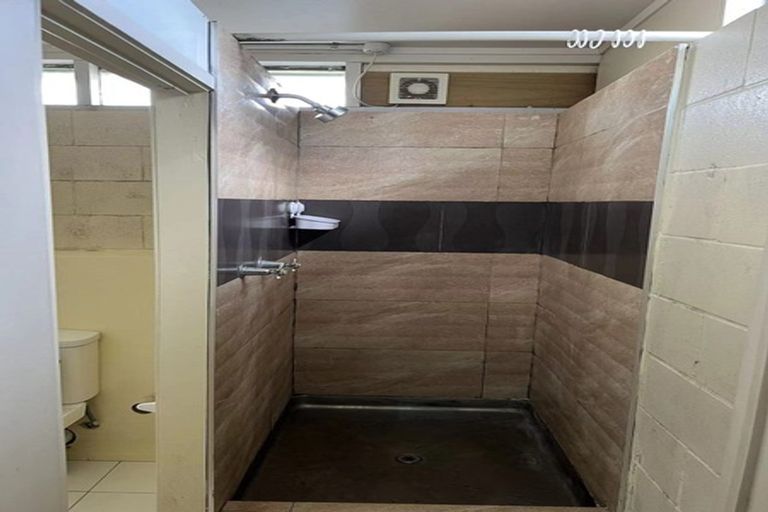 Photo of property in 42b Evans Road, Weymouth, Auckland, 2103