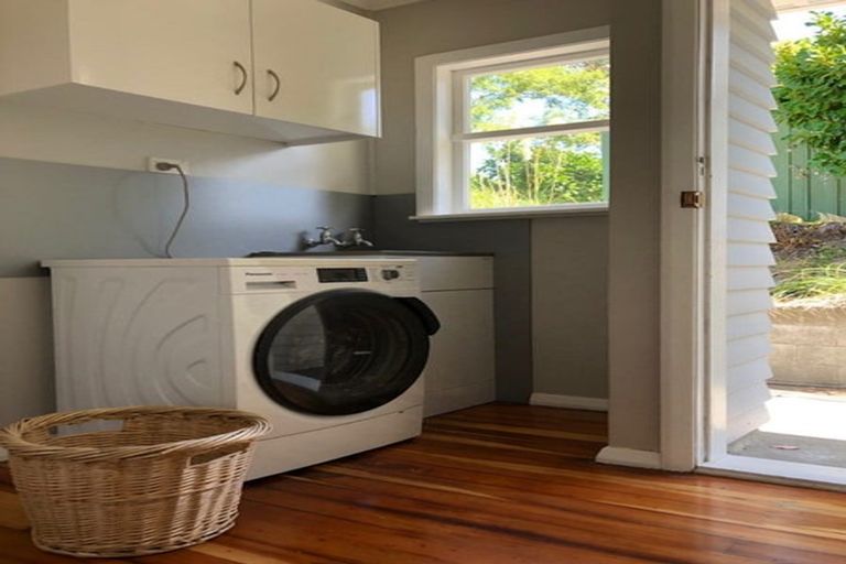 Photo of property in 4 Penryn Drive, Paremata, Porirua, 5026