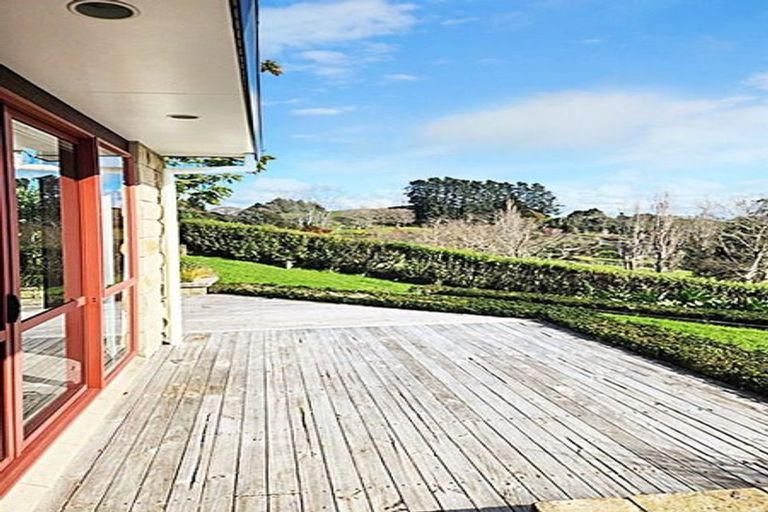 Photo of property in 19 Judge Richardson Drive, Opaheke, Papakura, 2584
