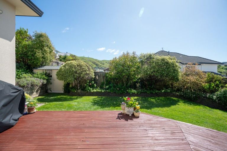 Photo of property in 2 Derry Hill, Churton Park, Wellington, 6037