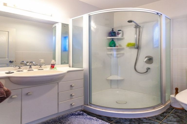 Photo of property in 107 Pacific View Drive, Whangamata, 3620