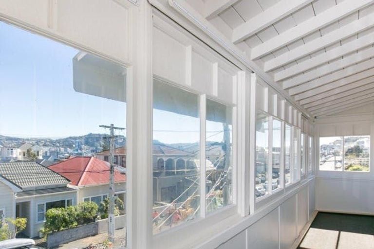 Photo of property in 111 Austin Street, Mount Victoria, Wellington, 6011