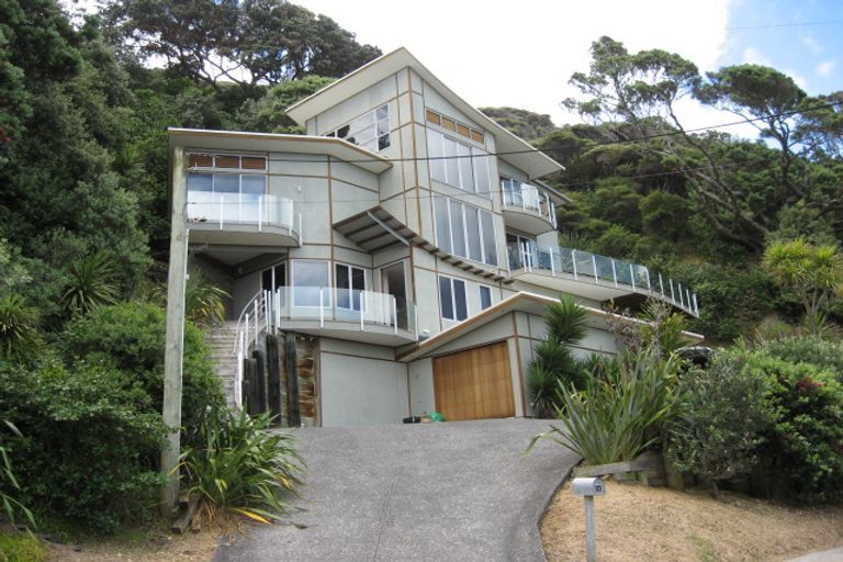 Photo of property in 10 Waitea Road, Muriwai, Waimauku, 0881
