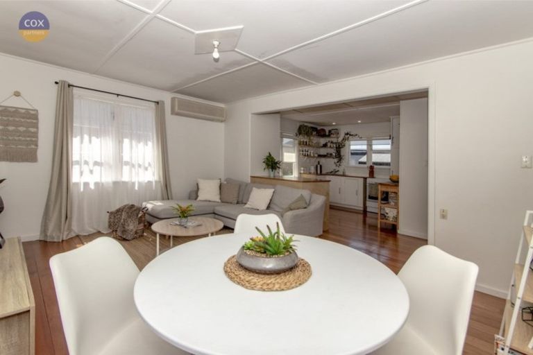 Photo of property in 10 Barton Avenue, Marewa, Napier, 4110