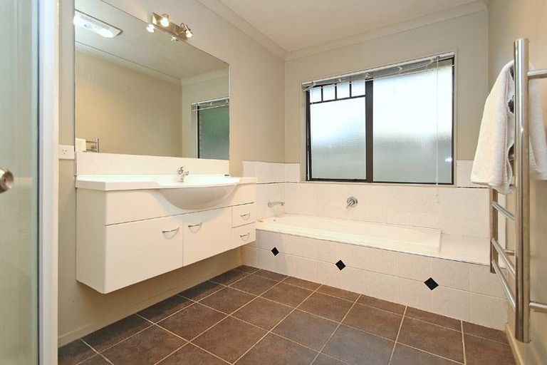 Photo of property in 1 Burr Street, Cambridge, 3434