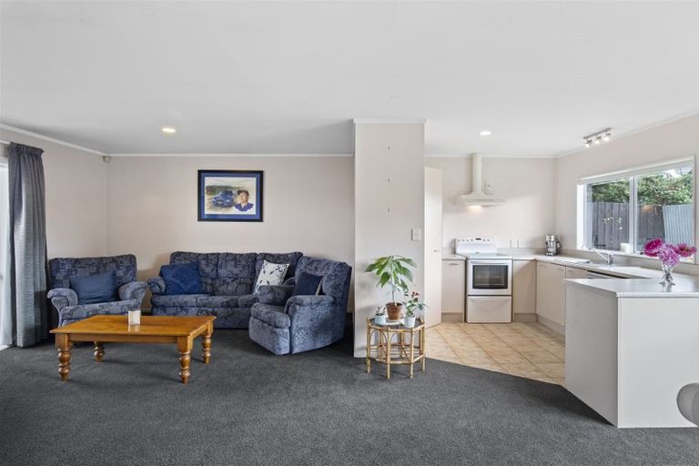 Photo of property in 2 Childs Avenue, Pukekohe, 2120