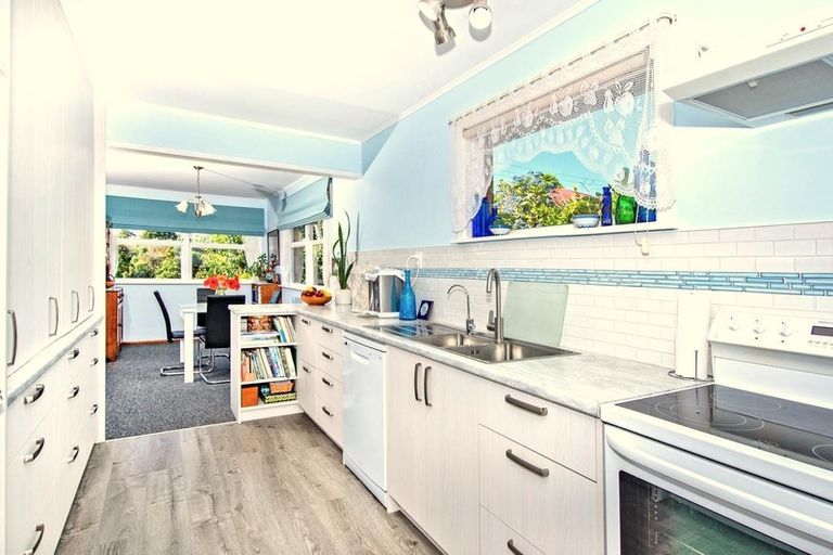 Photo of property in 90 Old Onerahi Road, Onerahi, Whangarei, 0110