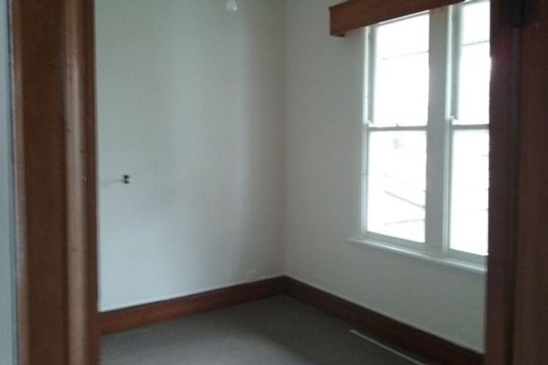 Photo of property in 12 Alfred Street, Roslyn, Palmerston North, 4414