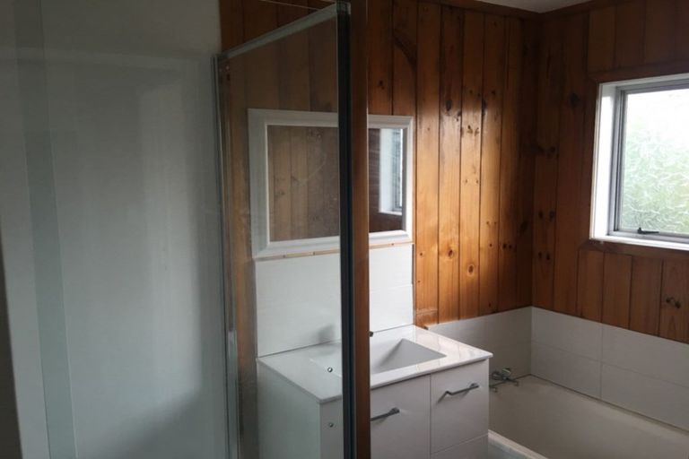 Photo of property in 24a Pohutukawa Drive, Owhata, Rotorua, 3010