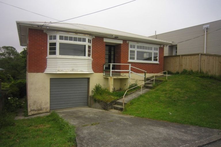 Photo of property in 150 The Ridgeway, Mornington, Wellington, 6021