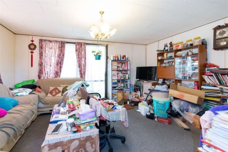 Photo of property in 300 State Highway 16, Kumeu, 0892