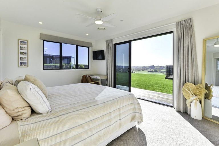 Photo of property in 69a Pirau Road, Fernhill, Napier, 4183