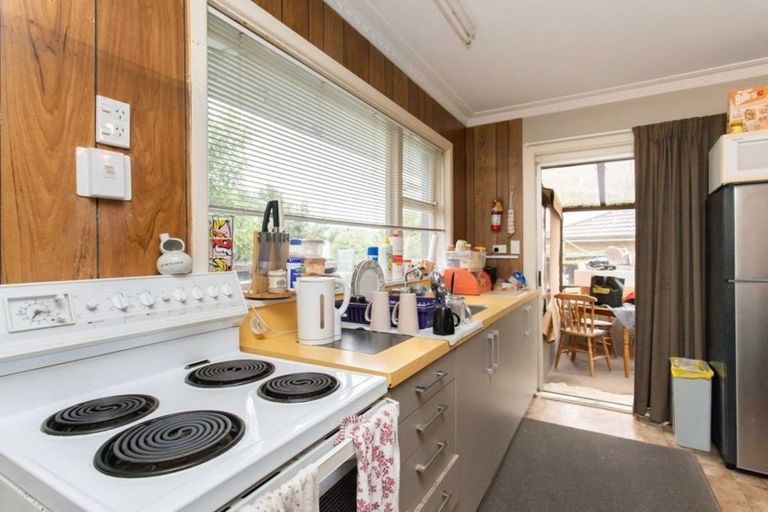 Photo of property in 157 Wainoni Road, Avondale, Christchurch, 8061