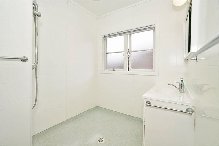 Photo of property in 19 Mccracken Avenue, Hillcrest, Hamilton, 3216