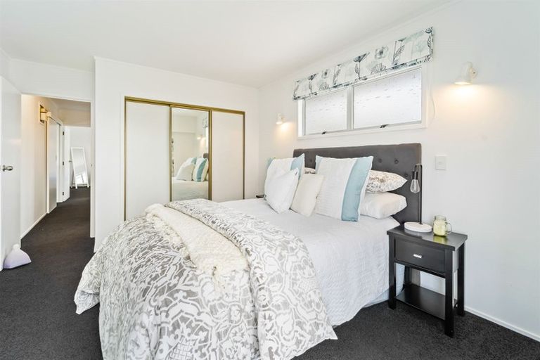 Photo of property in 56 Stanmore Bay Road, Stanmore Bay, Whangaparaoa, 0932