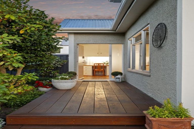 Photo of property in 96 Saint James Avenue, Papanui, Christchurch, 8053