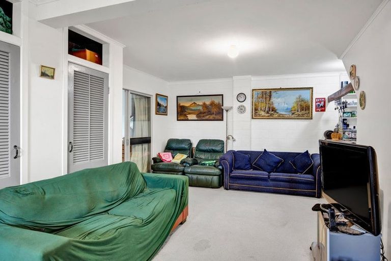 Photo of property in 18 Cambridge Street, Patea, 4520