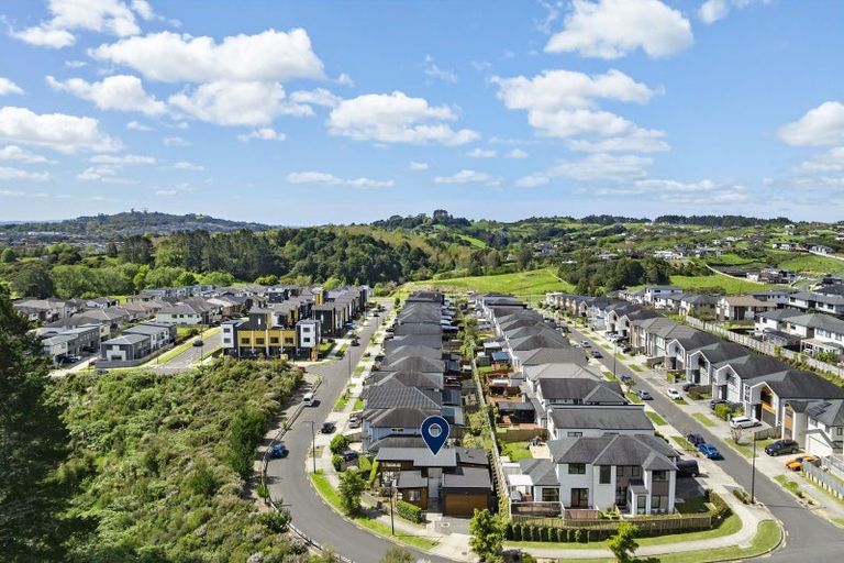 Photo of property in 36 Matahae Drive, Flat Bush, Auckland, 2019