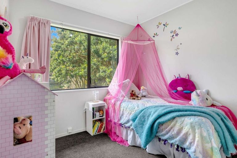 Photo of property in 8a Novelle Grove, Papamoa Beach, Papamoa, 3118