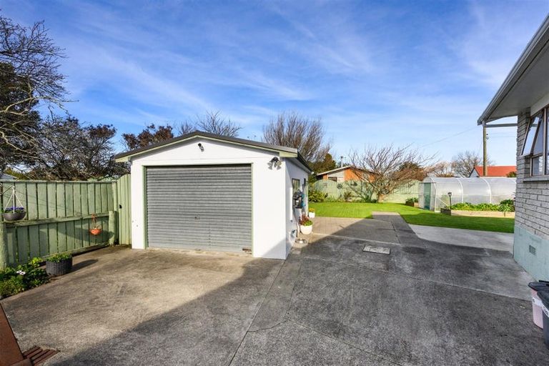 Photo of property in 21 Flower Street, Bulls, 4818